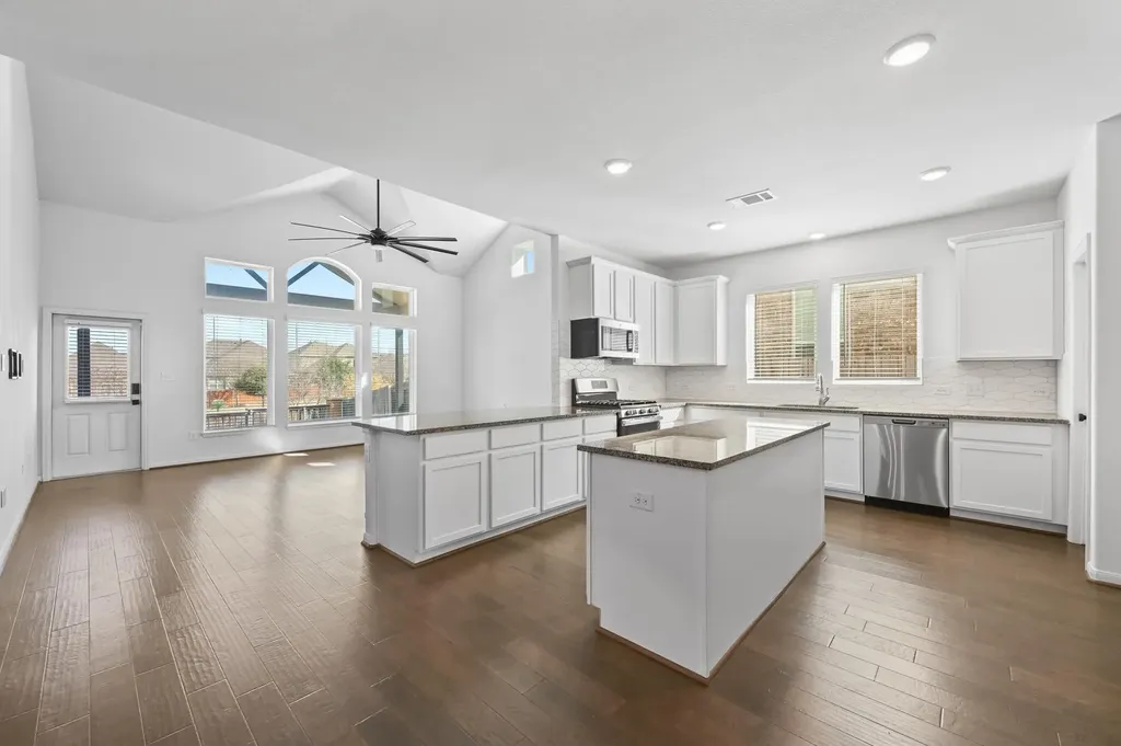 1022 Cherrystone Loop Buda TX 78610