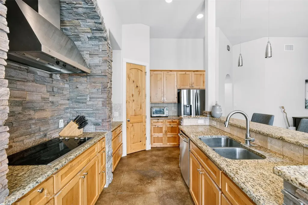 15110 Lariat Trail Austin TX 78734