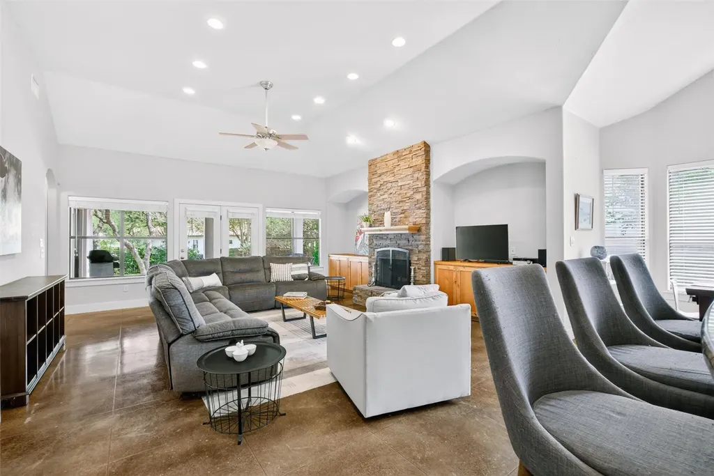 15110 Lariat Trail Austin TX 78734