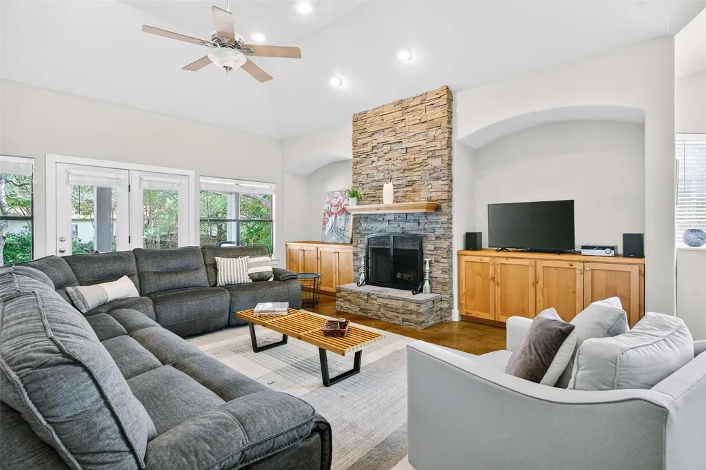 15110 Lariat Trail Austin TX 78734