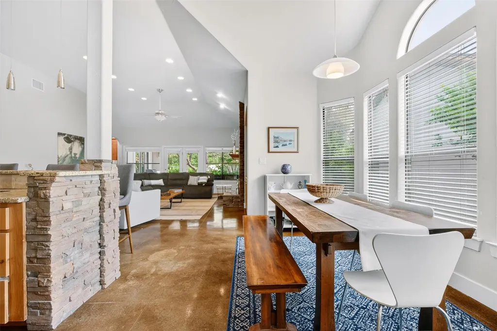 15110 Lariat Trail Austin TX 78734