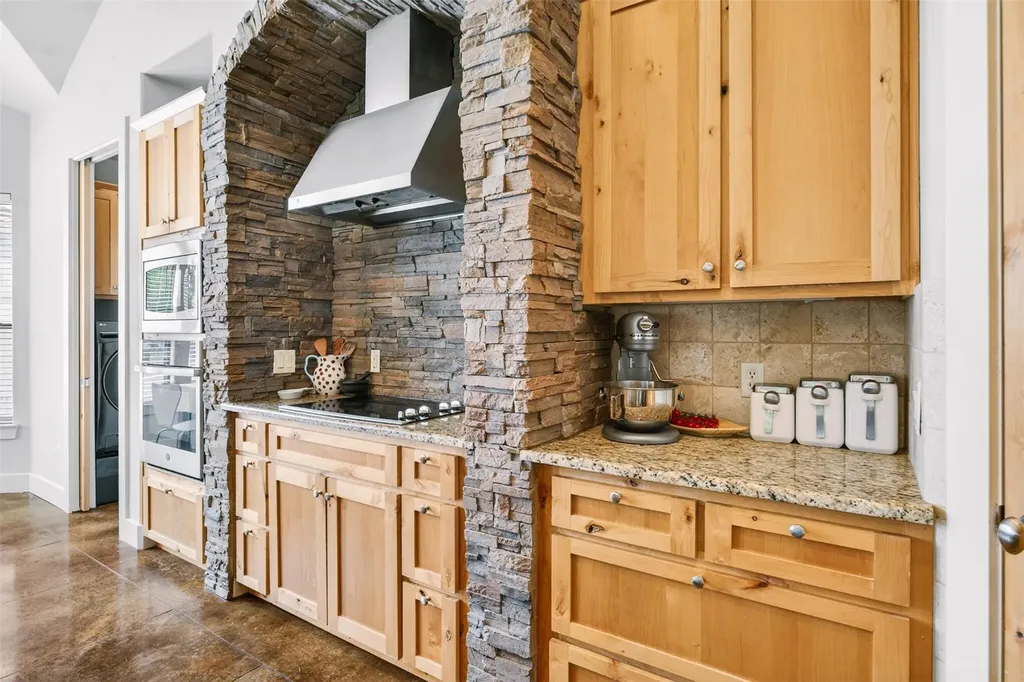 15110 Lariat Trail Austin TX 78734