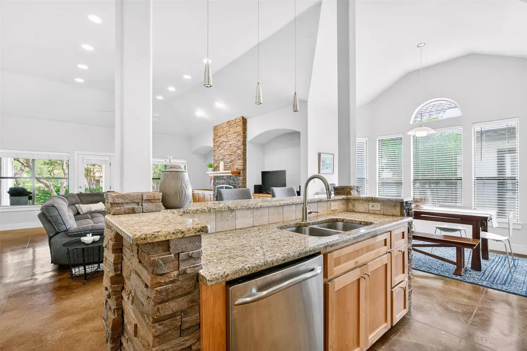 15110 Lariat Trail Austin TX 78734