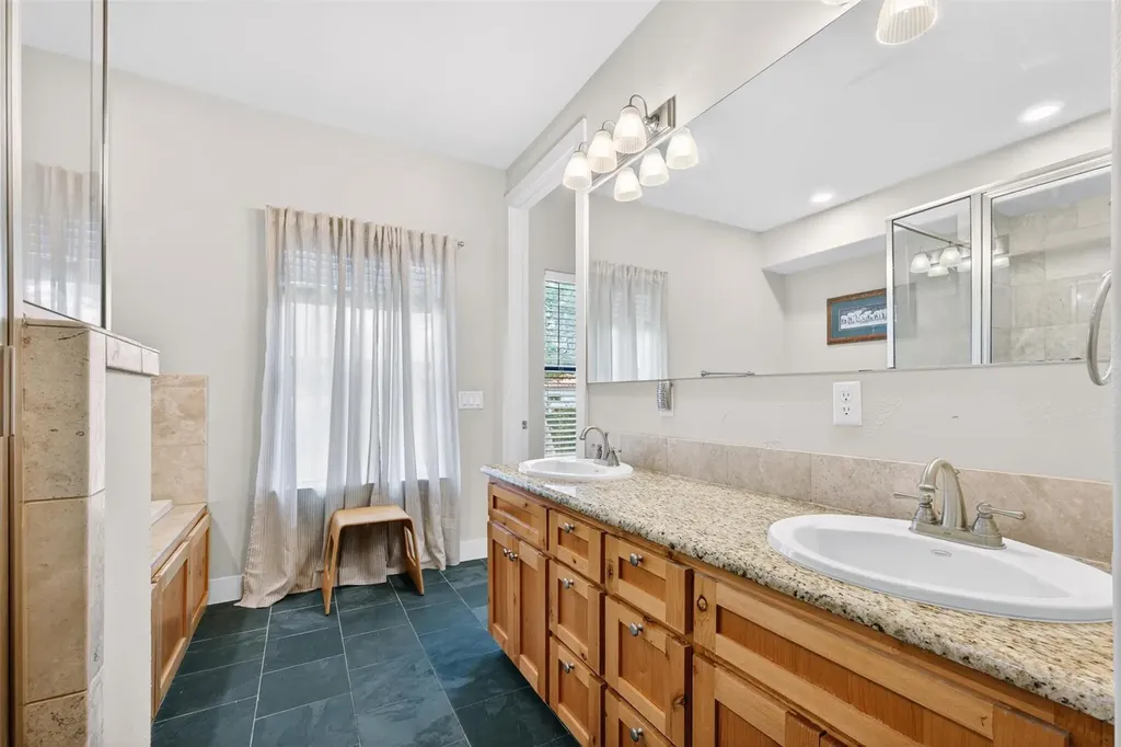 15110 Lariat Trail Austin TX 78734