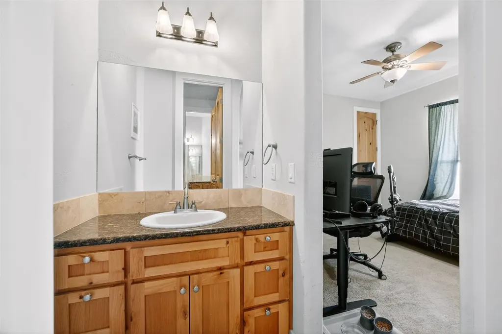 15110 Lariat Trail Austin TX 78734