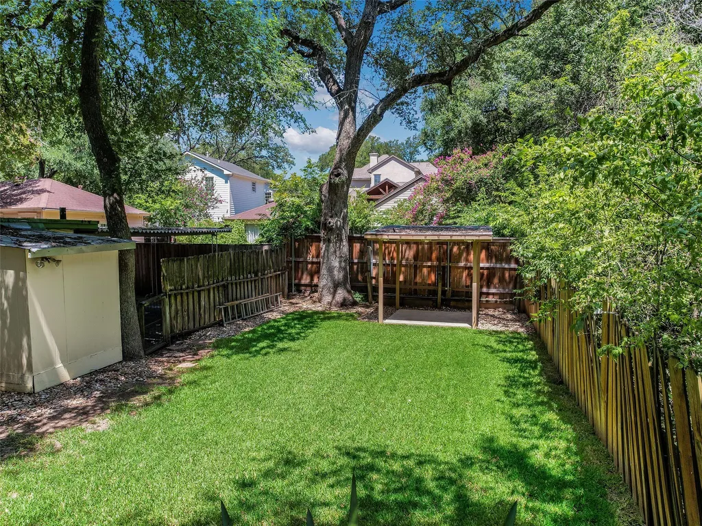 2004 Griswold Lane Austin TX 78703