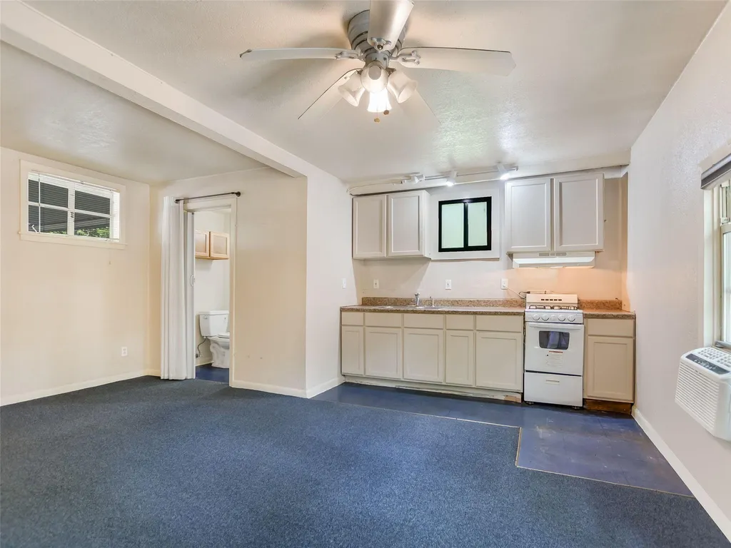 2004 Griswold Lane Austin TX 78703