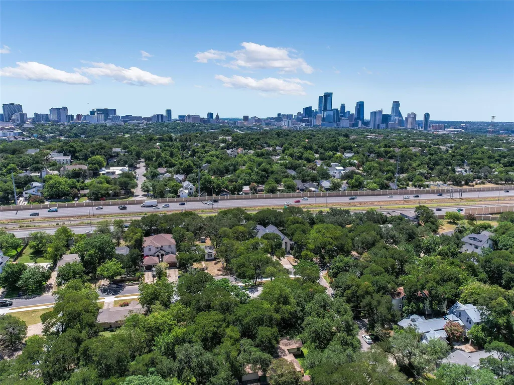 2004 Griswold Lane Austin TX 78703