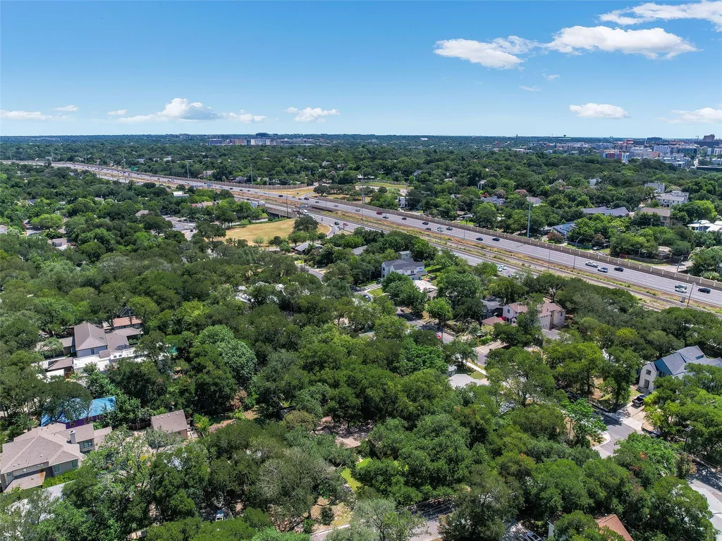 2004 Griswold Lane Austin TX 78703