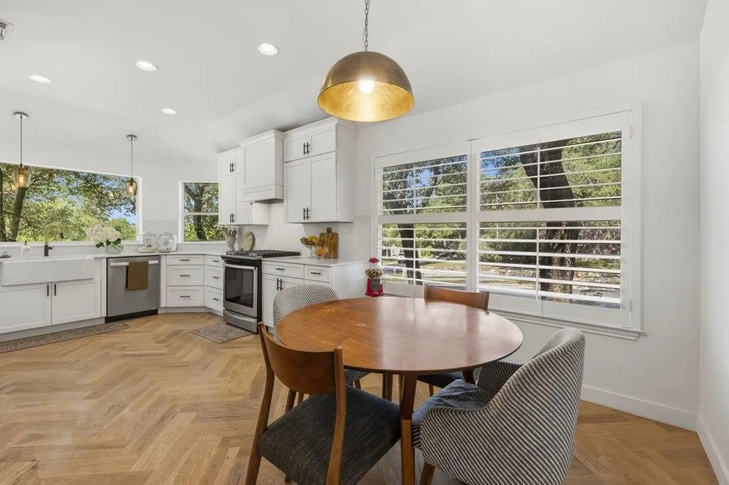 4253 Canyon Glen Circle Austin TX 78732