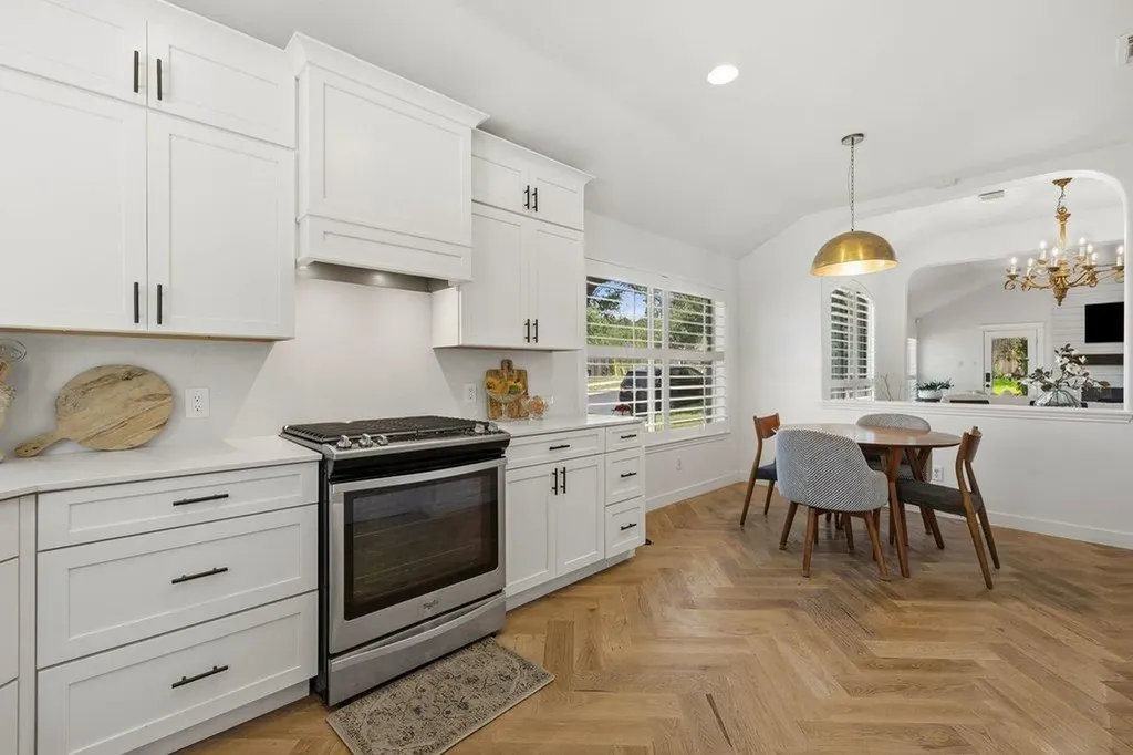 4253 Canyon Glen Circle Austin TX 78732