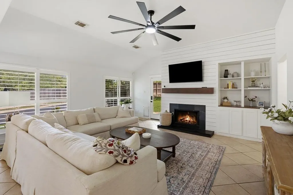 4253 Canyon Glen Circle Austin TX 78732
