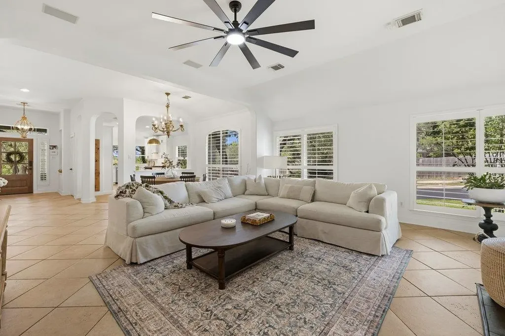 4253 Canyon Glen Circle Austin TX 78732