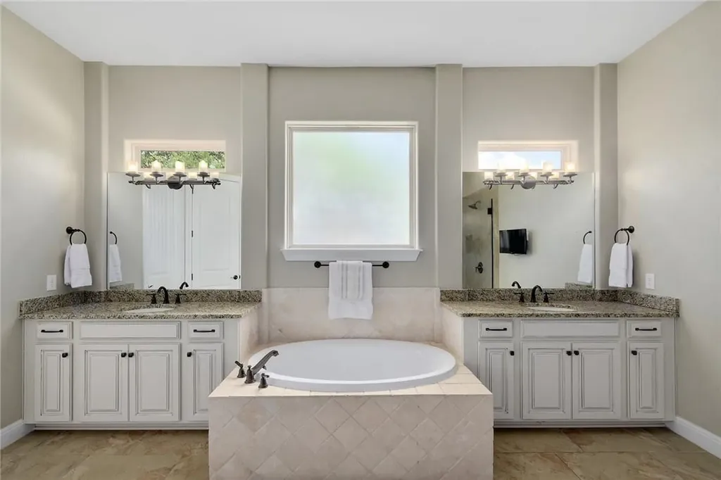 17207 Raynham Hill Drive Austin TX 78738