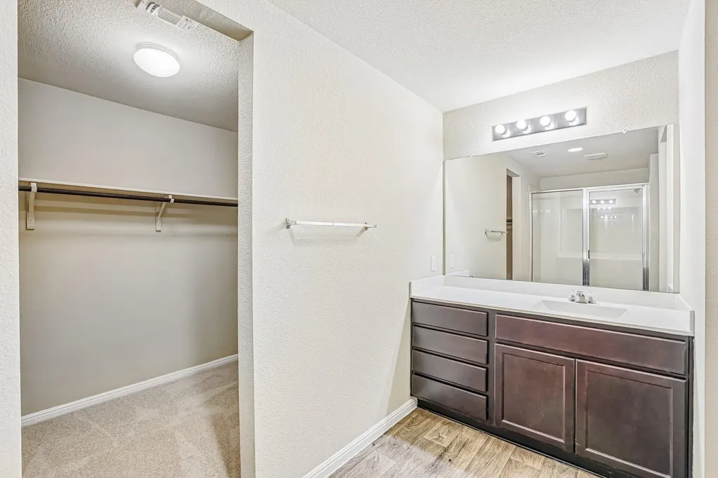 10604 Menominee Falls Lane Austin TX 78754