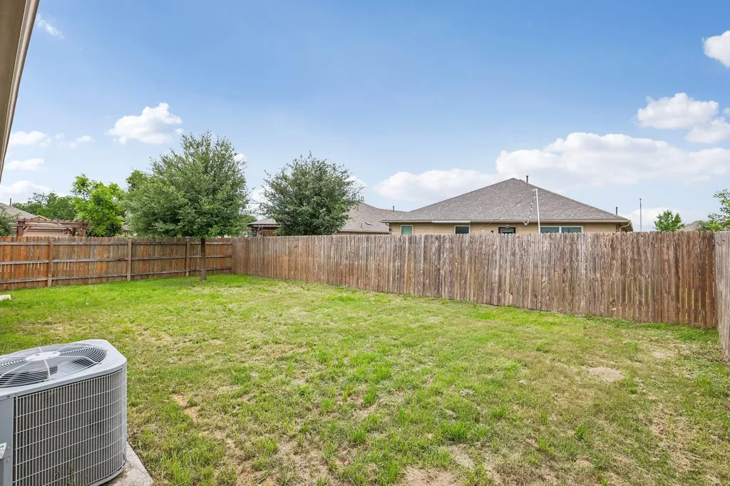10604 Menominee Falls Lane Austin TX 78754