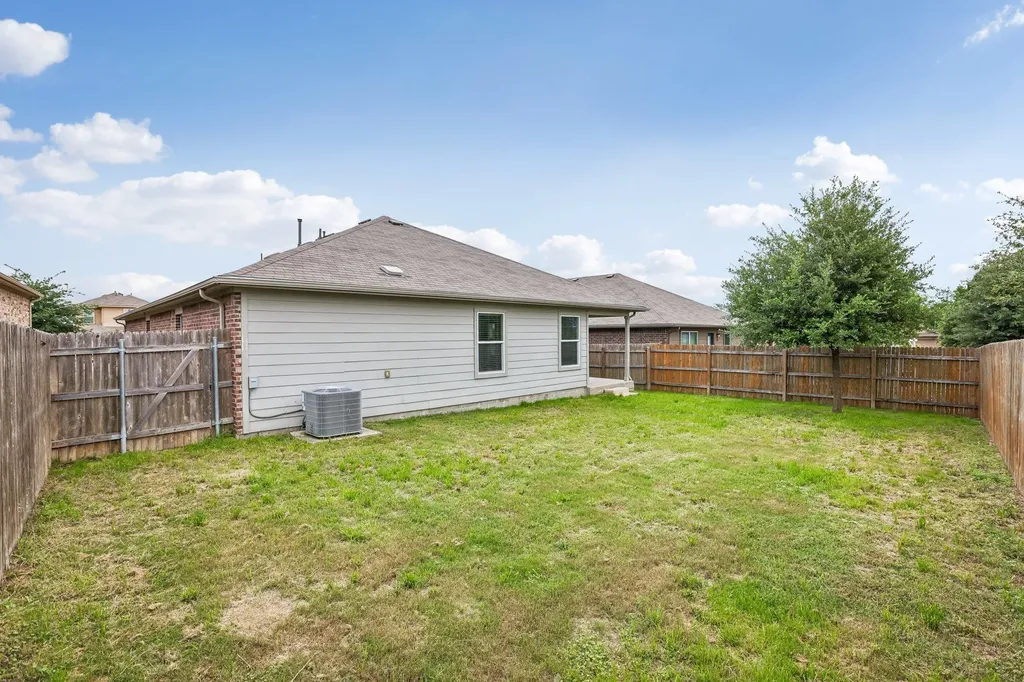 10604 Menominee Falls Lane Austin TX 78754