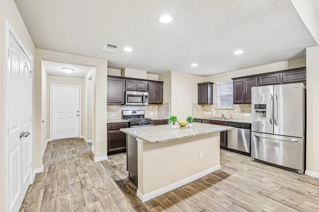 10604 Menominee Falls Lane Austin TX 78754