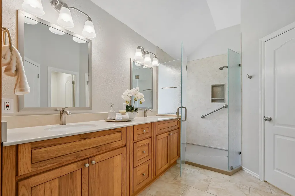 3903 Wharton Court Austin TX 78732