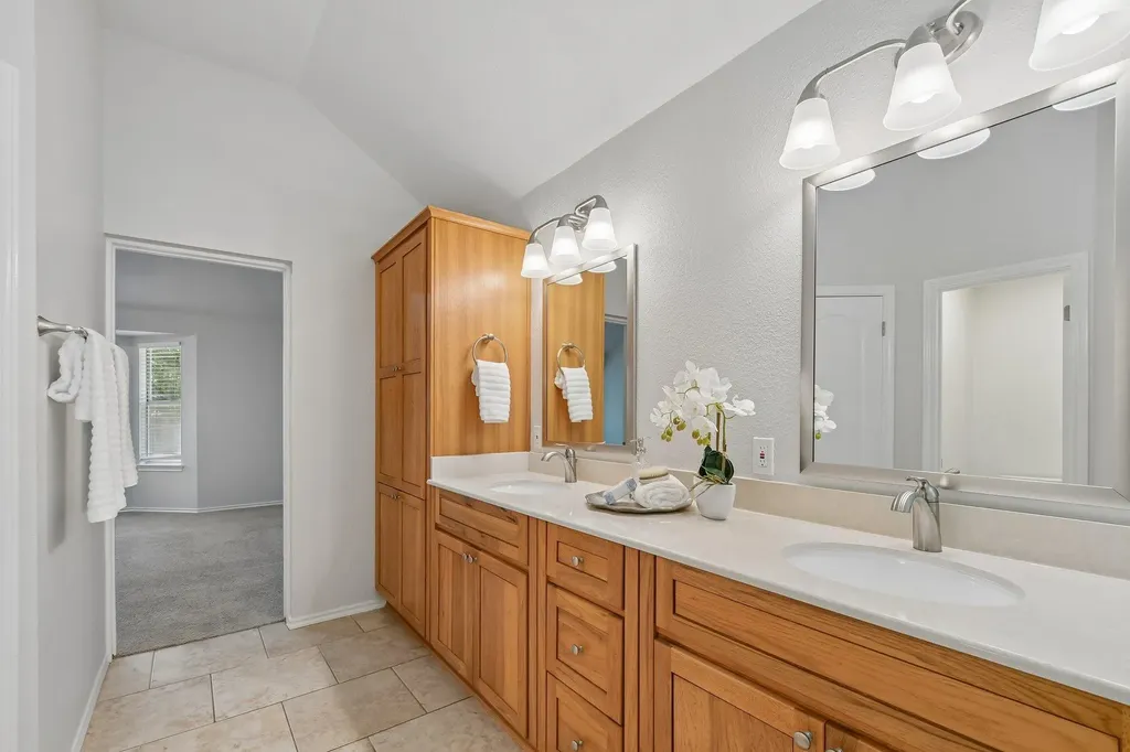 3903 Wharton Court Austin TX 78732