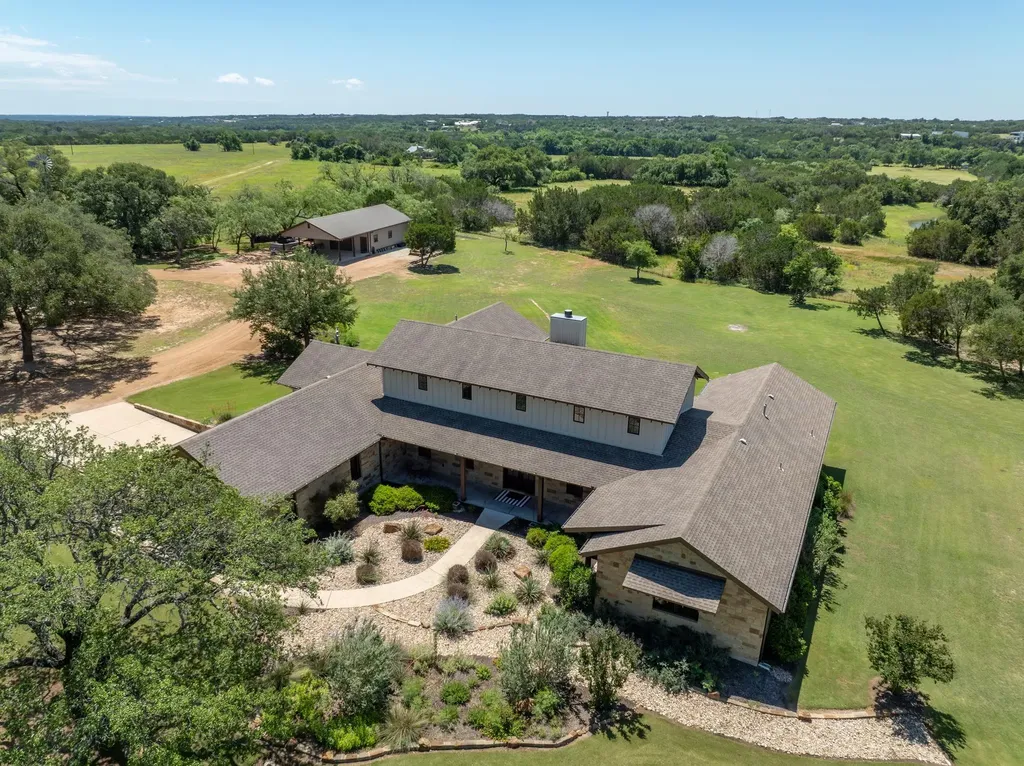 101 Shady Oaks Trail Liberty Hill TX 78642