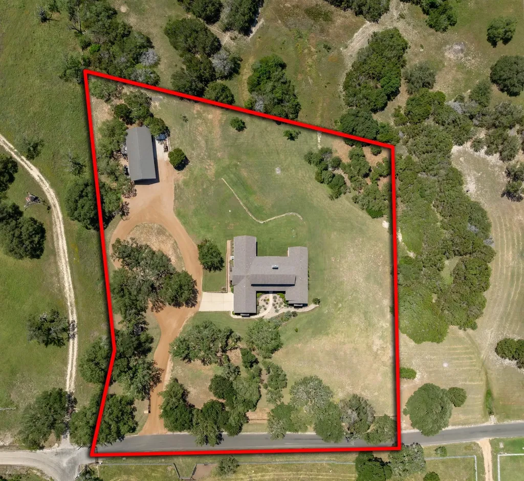 101 Shady Oaks Trail Liberty Hill TX 78642