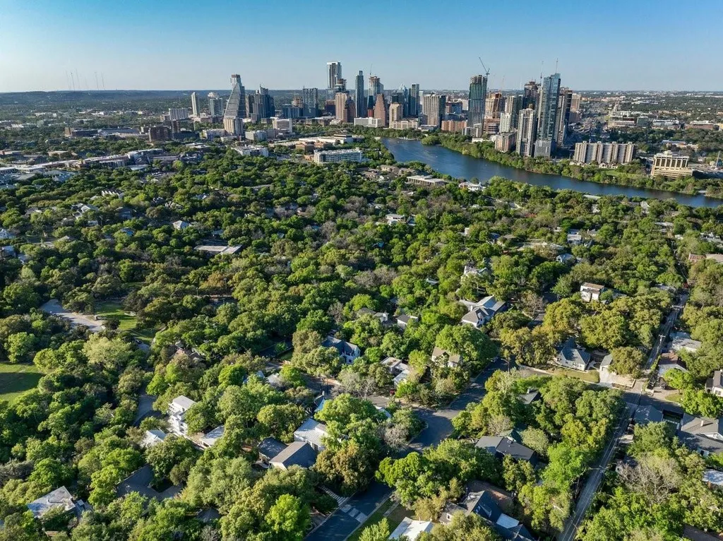 1402 Alta Vista Avenue Austin TX 78704