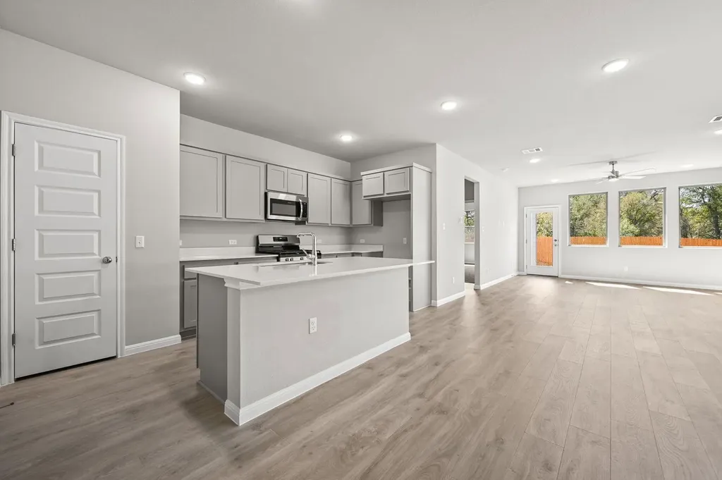 227 Hornet Street Elgin TX 78621