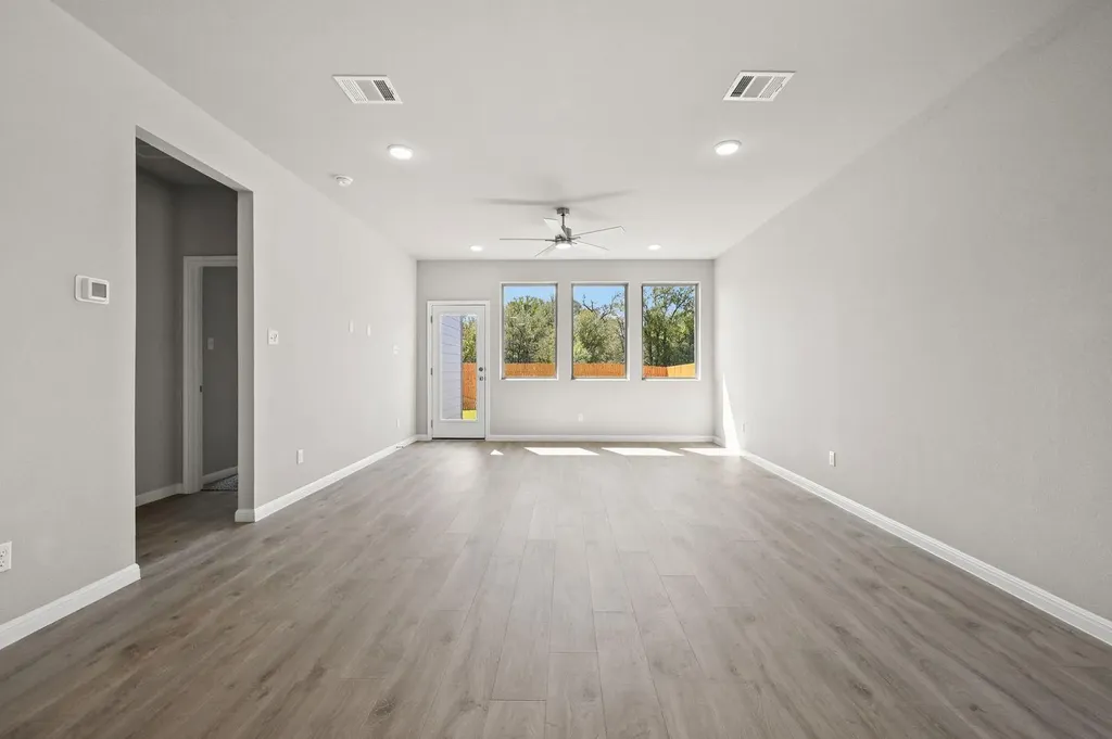 227 Hornet Street Elgin TX 78621