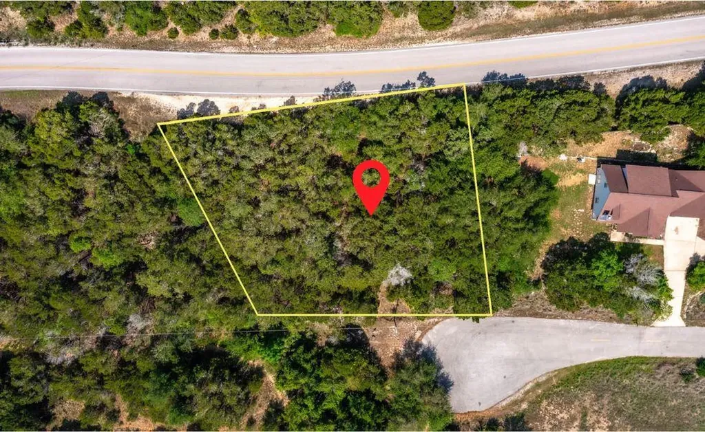 1306 Daviot Drive Spicewood TX 78669