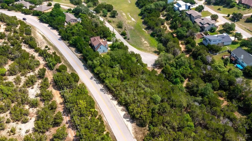 1306 Daviot Drive Spicewood TX 78669