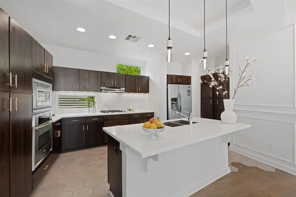 1500 Summit Street Austin TX 78741