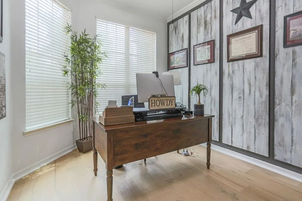 208 Mirafield Lane Austin TX 78737