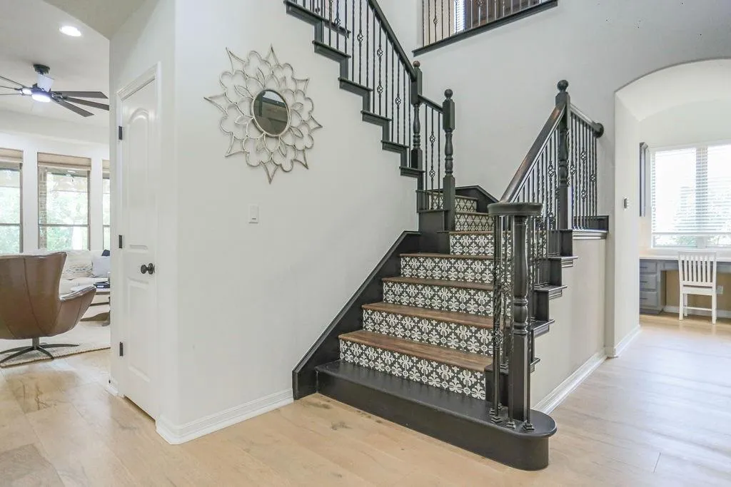 208 Mirafield Lane Austin TX 78737