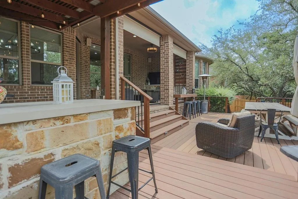 208 Mirafield Lane Austin TX 78737