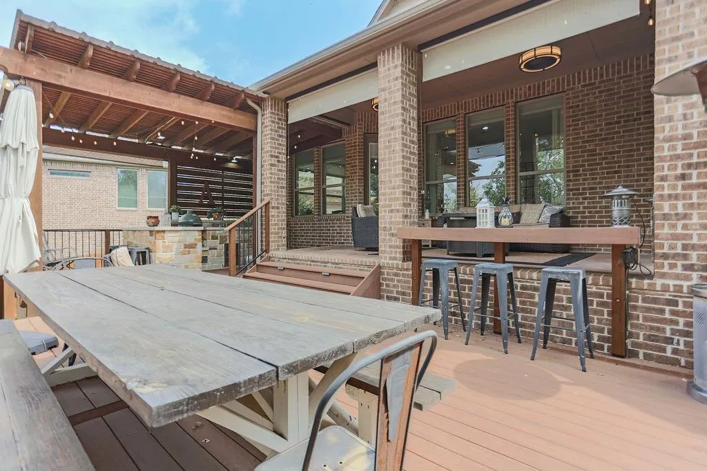 208 Mirafield Lane Austin TX 78737