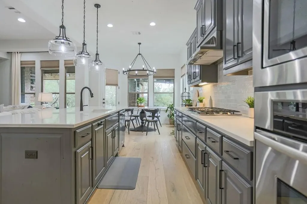 208 Mirafield Lane Austin TX 78737