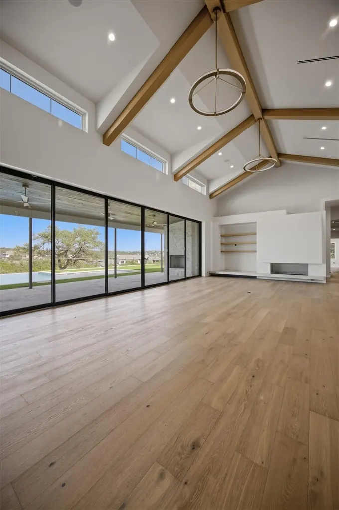 19559 Sandcastle Drive Spicewood TX 78669