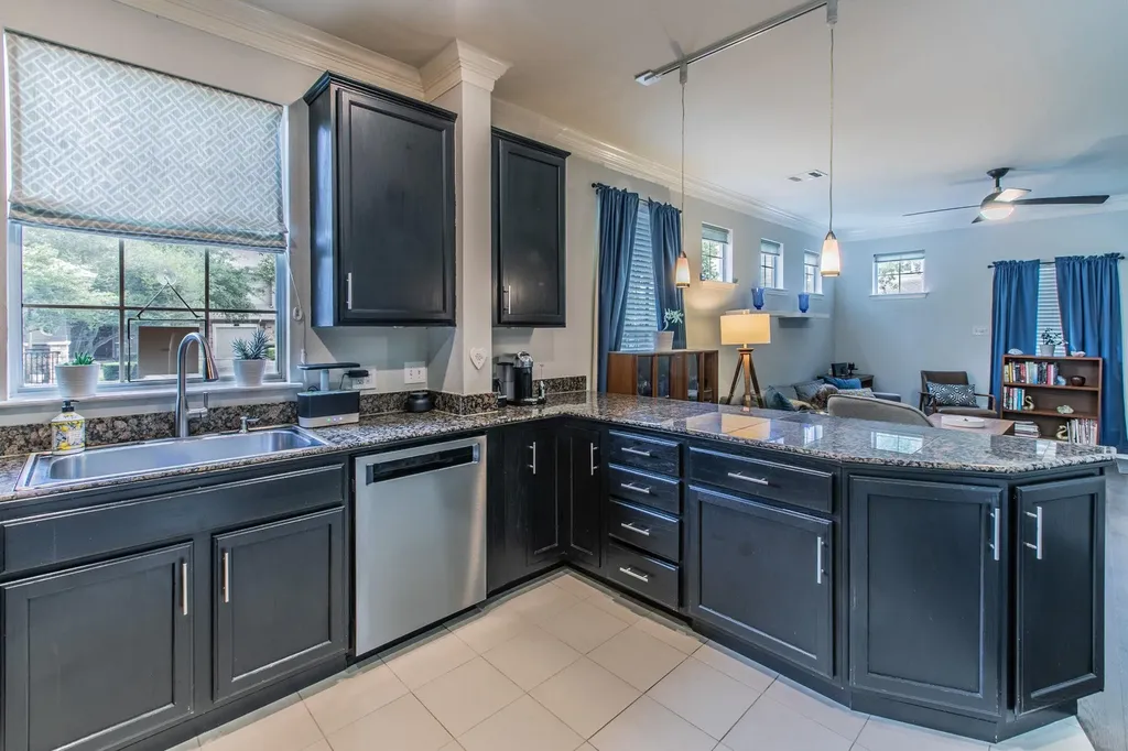 8518 Cahill Drive Austin TX 78729