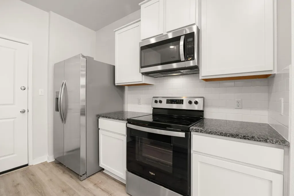 605 W South Street Leander TX 78641