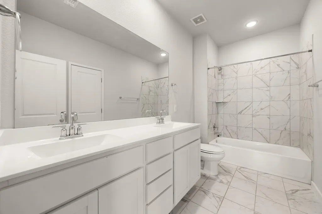 605 W South Street Leander TX 78641