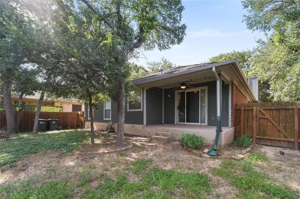 1005 Haleys Way Drive Buda TX 78610