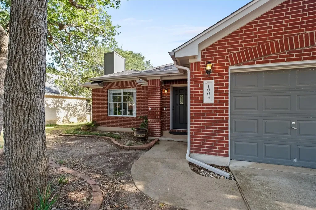 1005 Haleys Way Drive Buda TX 78610