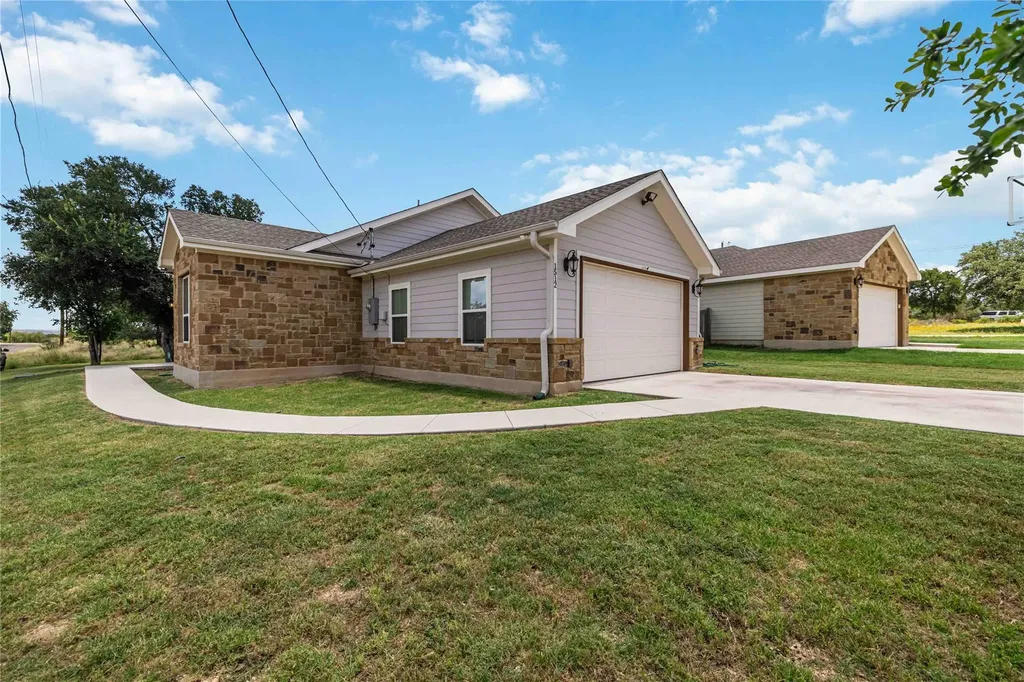 1512 Stonecrest Drive Granite Shoals TX 78654