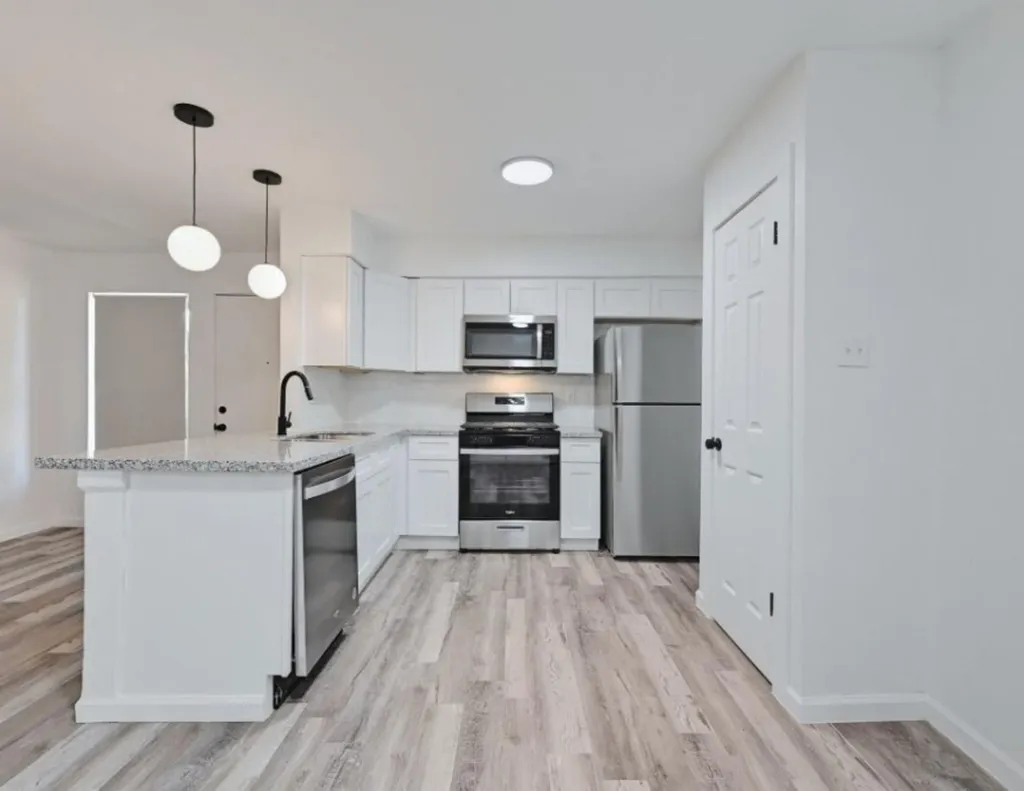2303 Cedrick Cove Austin TX 78748