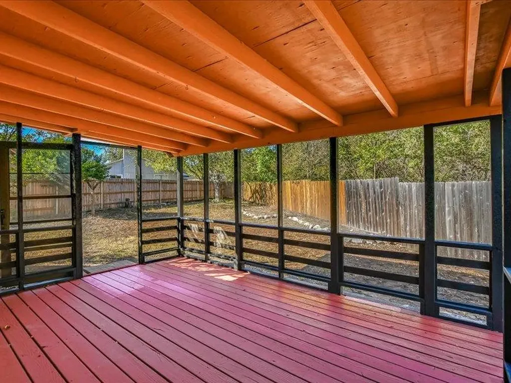 3908 Holt Drive Austin TX 78749