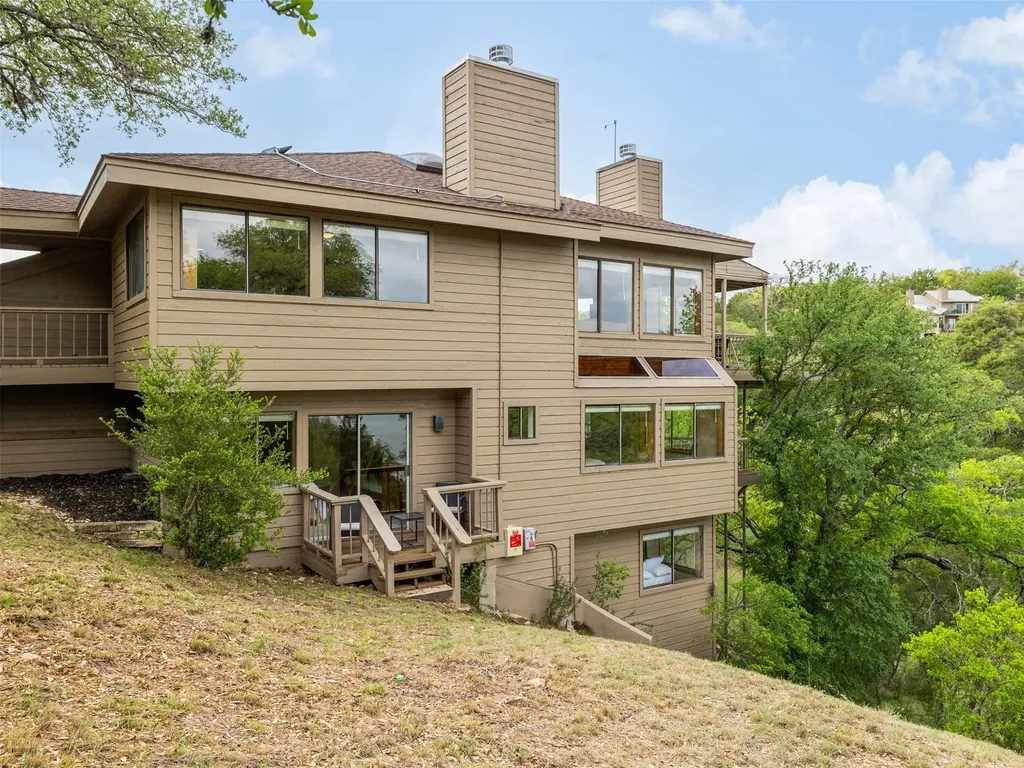 509 Coventry Road Spicewood TX 78669