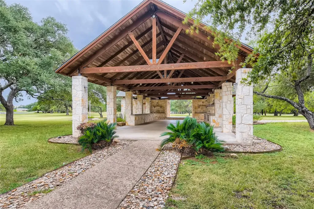 509 Coventry Road Spicewood TX 78669