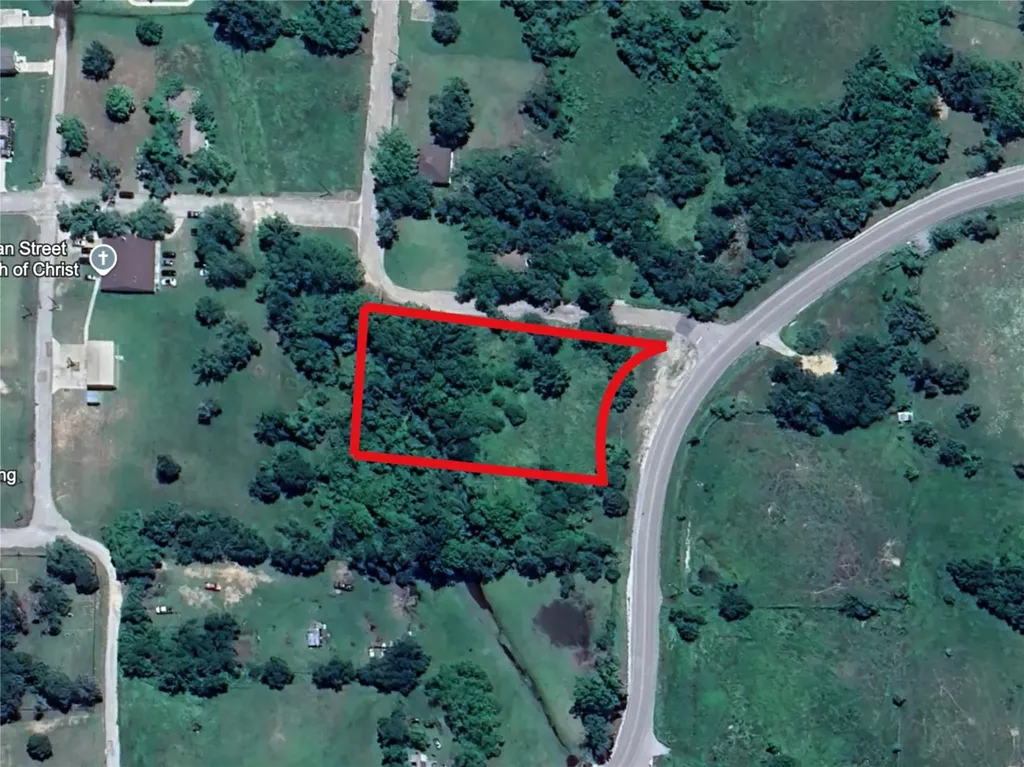 206 W Roberts Avenue Rockdale TX 76567