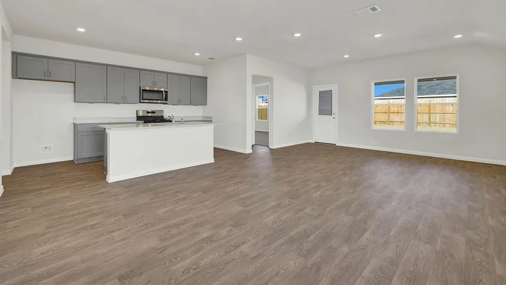331 Yellowstone Drive Kyle TX 78640